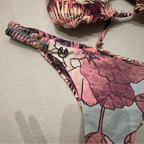 Maaji Reversible Bikini Pink and Black Women's Bikini NWOT - Picture 11 of 12